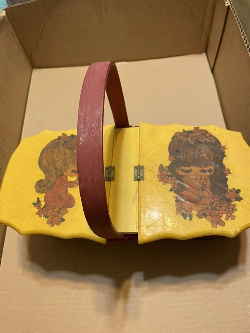 Sewing Basket Wood Decoupage Handbag / 1972-Vintage Wooden Handbag Lined Sew